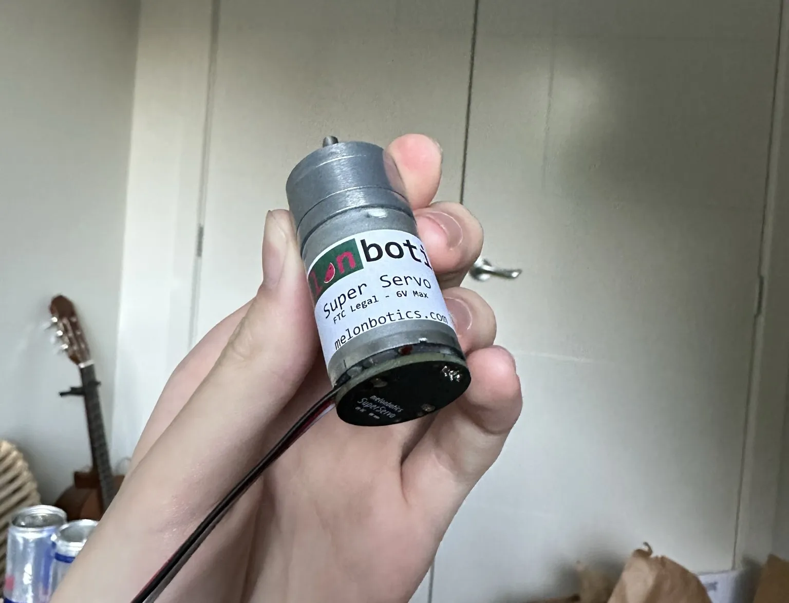 Assembled Super Servo V1 continuous rotation motor and controller